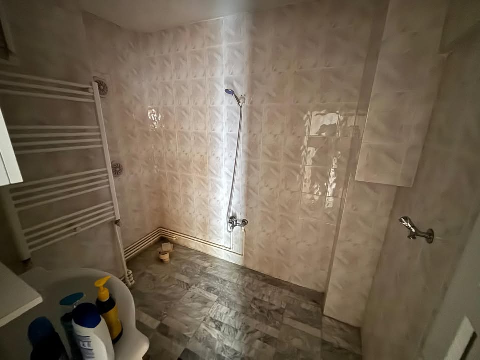 Gebze Su Tesisatcisi ekipmanlı çalışma